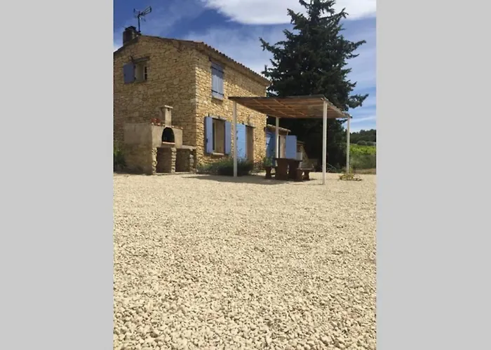 Cabanon De Charme En Plein Coeur Des Vignes