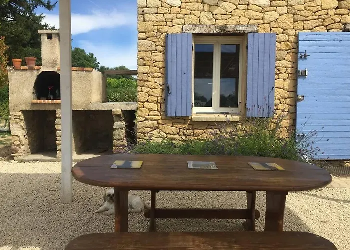 Cabanon De Charme En Plein Coeur Des Vignes