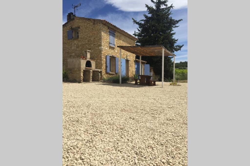 Holiday home Cabanon De Charme En Plein Coeur Des Vignes