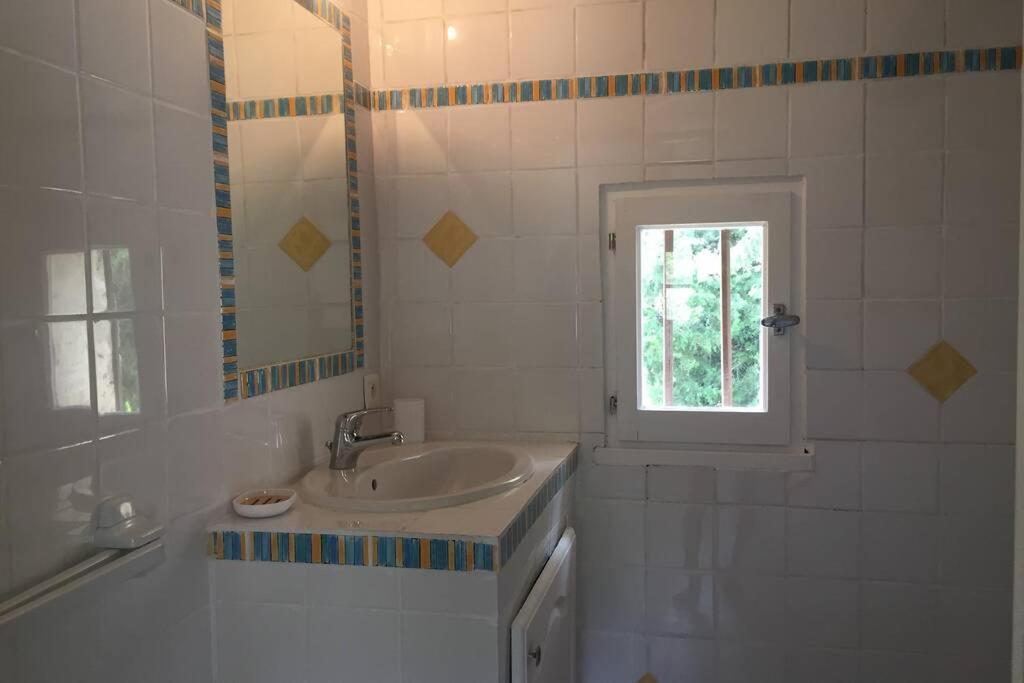 Cabanon De Charme En Plein Coeur Des Vignes Holiday home *