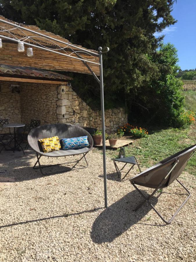 Holiday home Cabanon De Charme En Plein Coeur Des Vignes